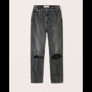 EUC Abercrombie Ultra High Rise Ankle Straight Jeans Size 29